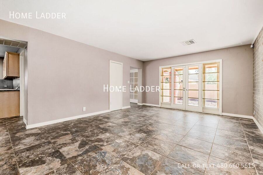 1338 W Culver St - Photo 5 of 28