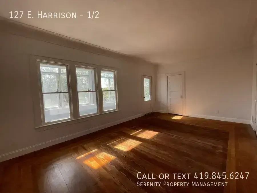 127 E Harrison St #1-2 - Photo 2 of 8