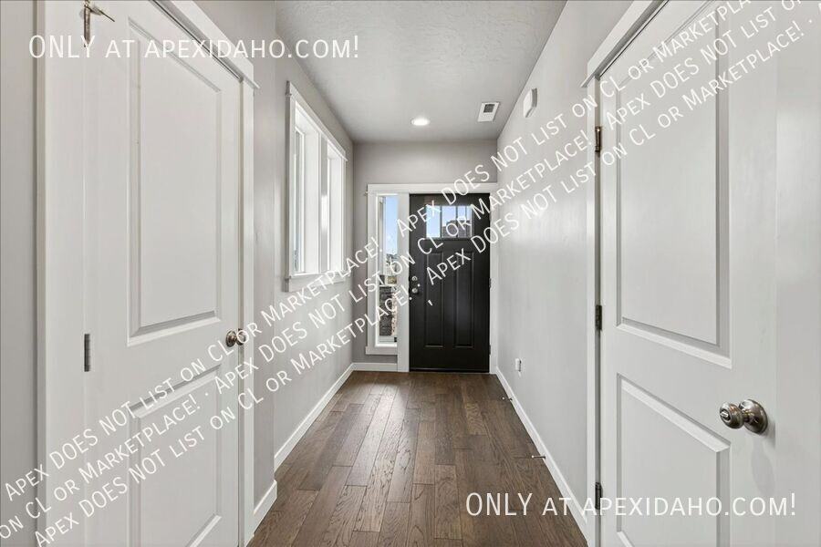 1386 W Woodpine St - Photo 5 of 38