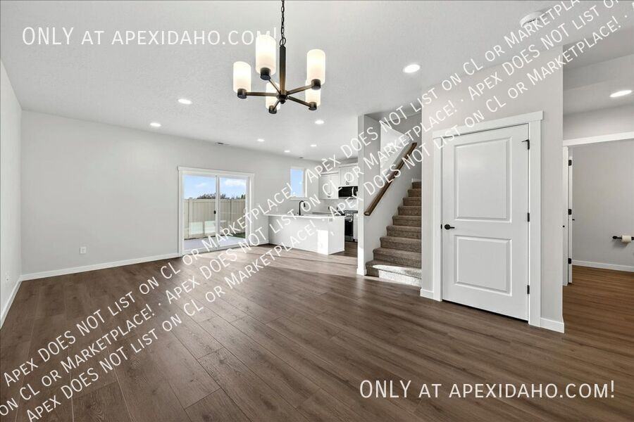 397 N Fritts Ave - Photo 3 of 44