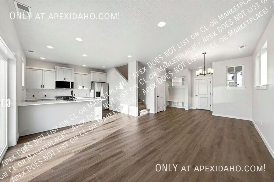 397 N Fritts Ave - Photo 4 of 44