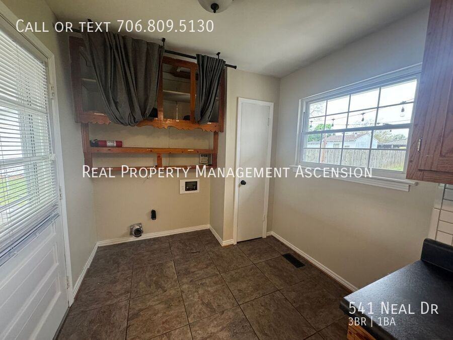 541 Neal Dr - Photo 6 of 37