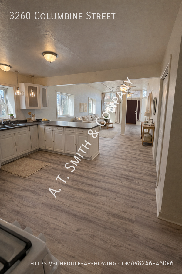 3260 N Columbine St - Photo 3 of 9