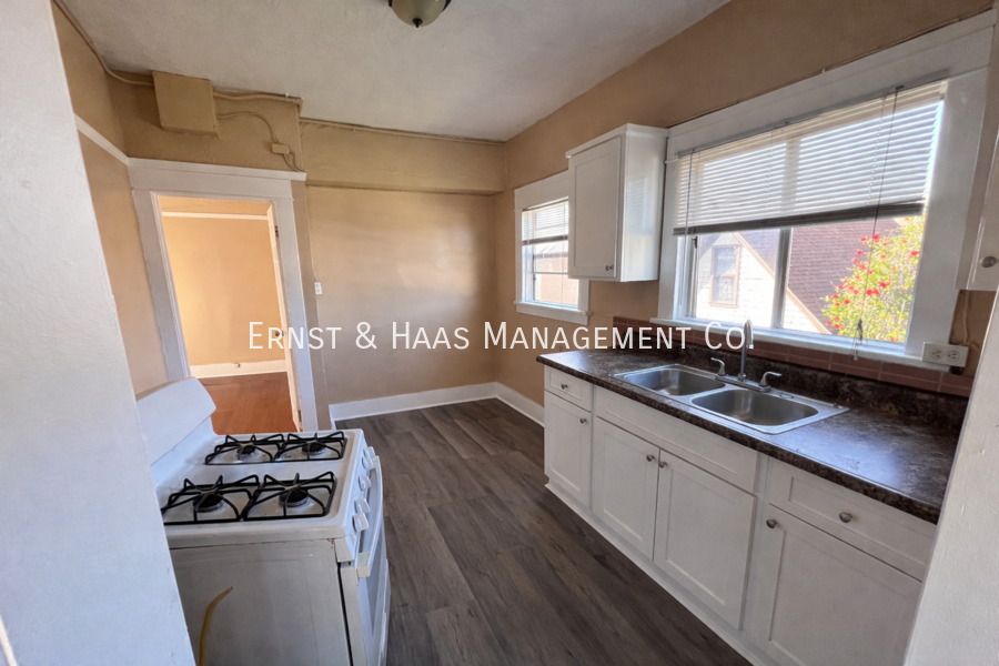 847 Cerritos Ave #03 - Photo 6 of 10