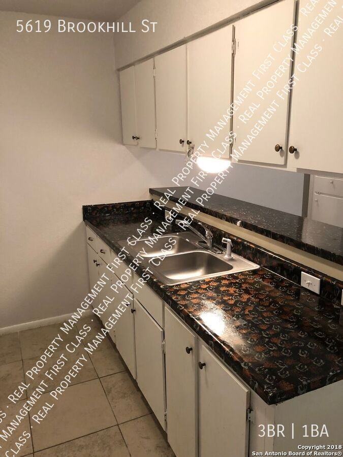 5619 Brookhill St - Photo 6 of 9