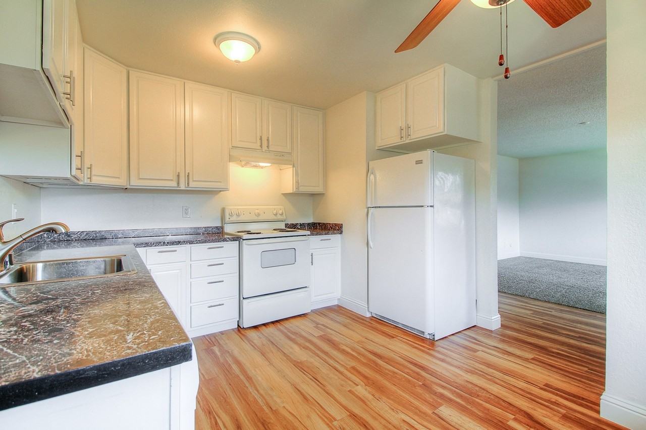 6233 Montecito Blvd #27 - Photo 2 of 12