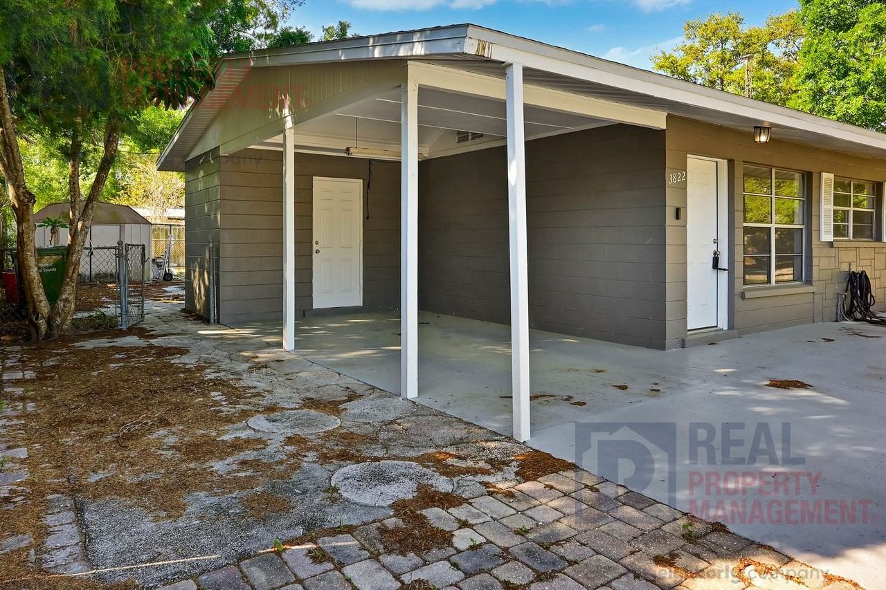 3822 Gopher St - Photo 4 of 30