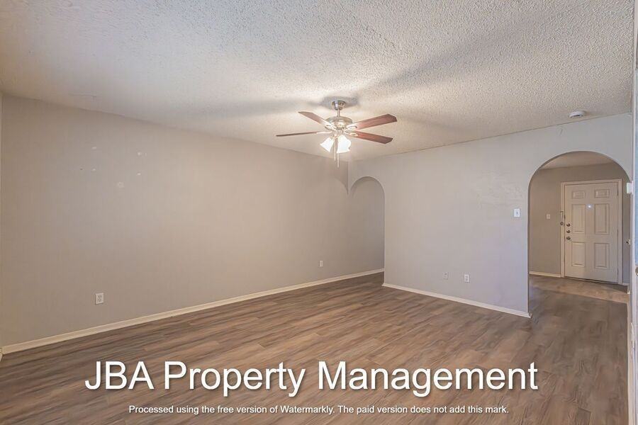 1770 Belshire Ct - Photo 3 of 31