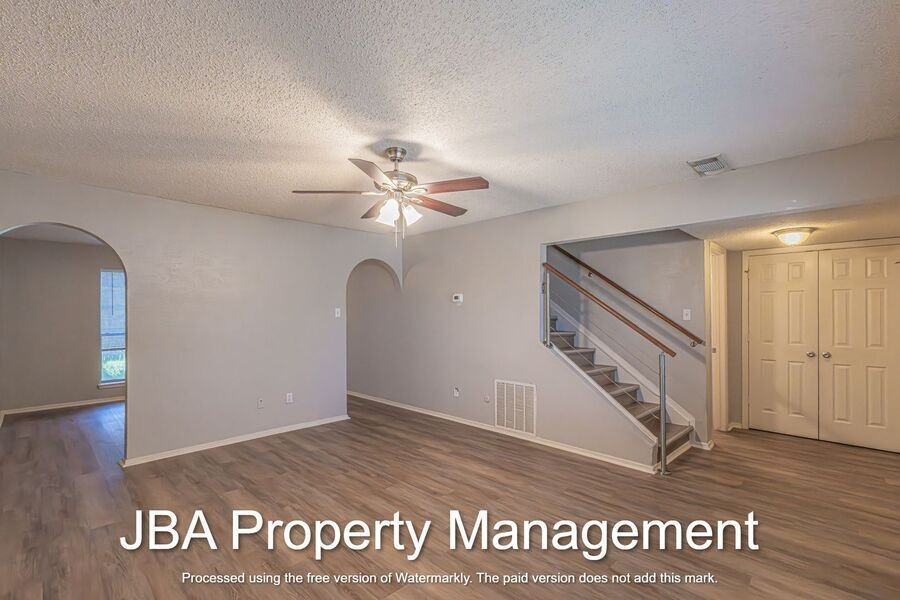 1770 Belshire Ct - Photo 4 of 31