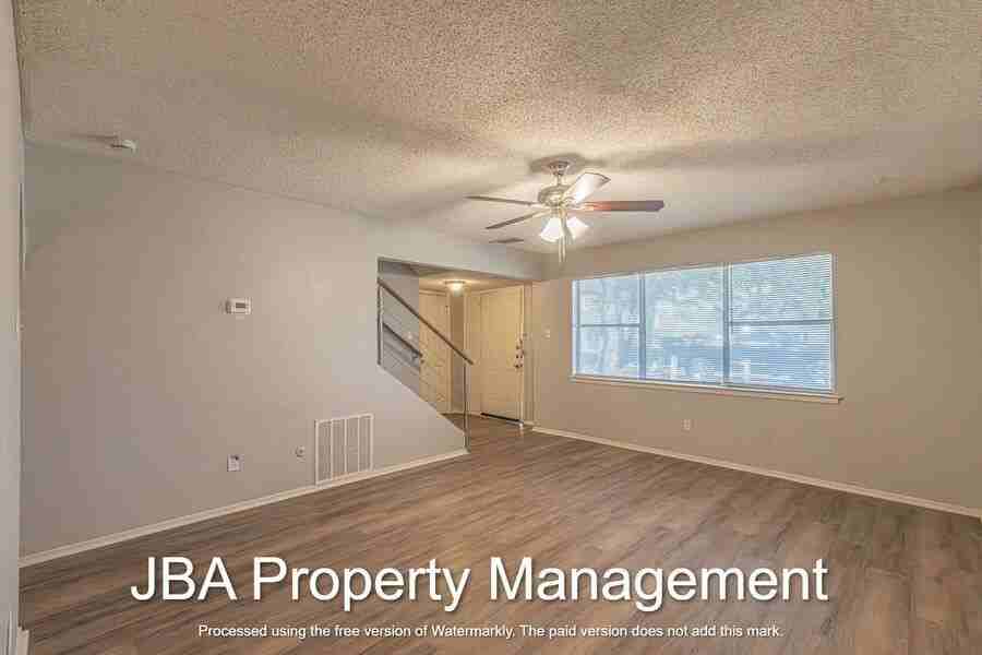 1770 Belshire Ct - Photo 5 of 31