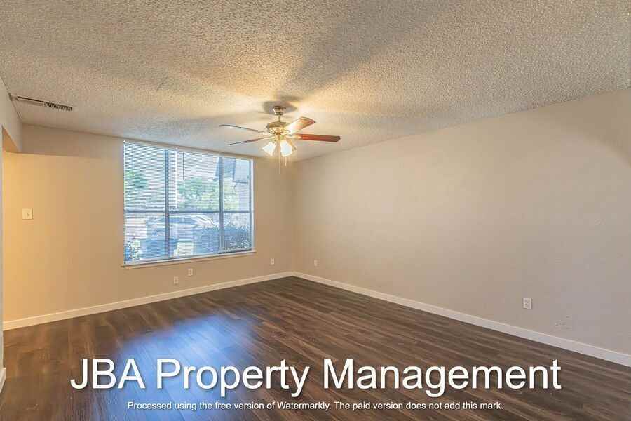 1776 Farleigh Ct #1776F - Photo 5 of 36