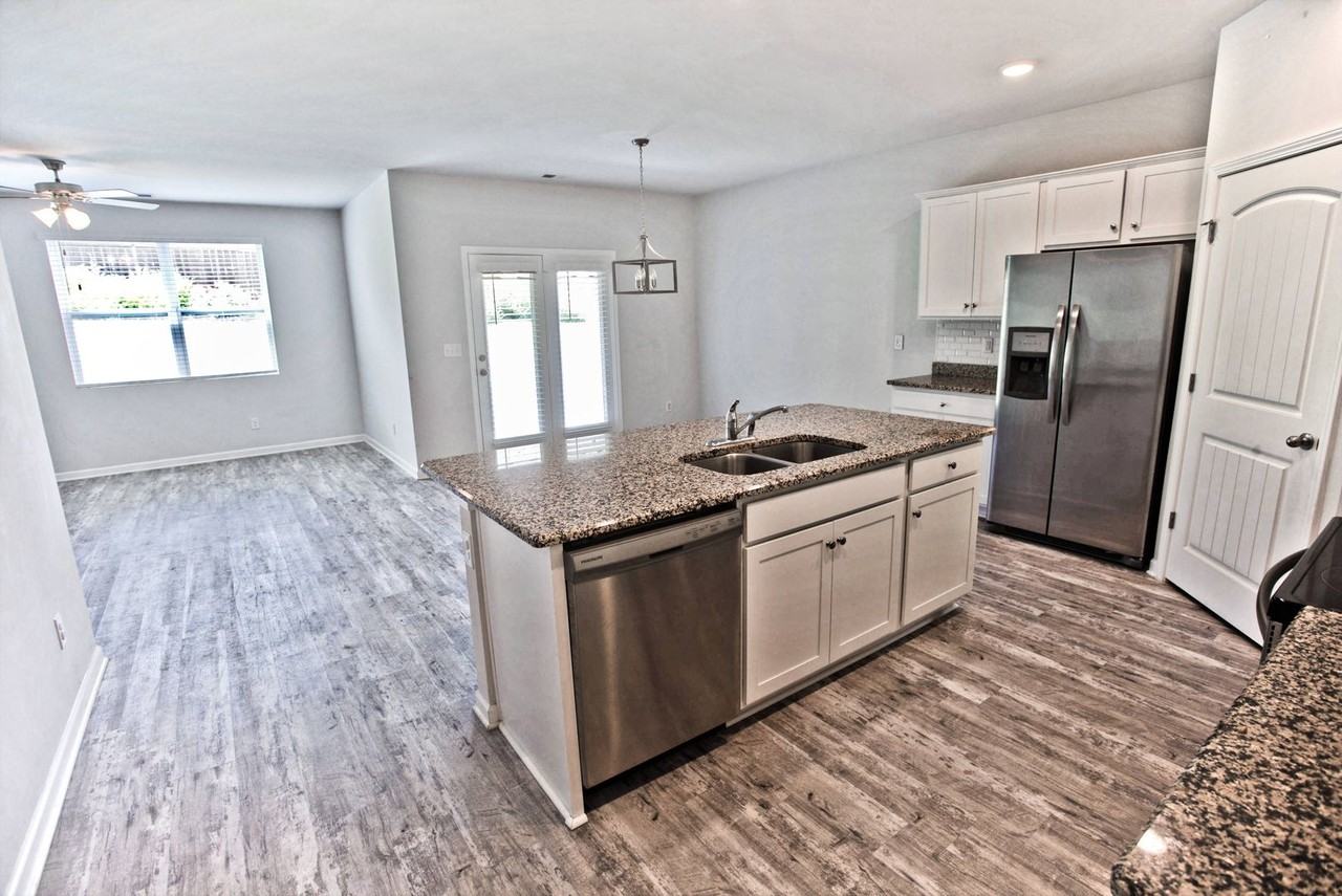 248 Autumn Terrace Ln - Photo 7 of 27