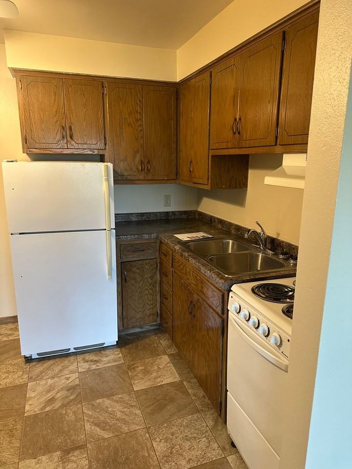 FT - Forestview Apartments - Photo 2 of 19