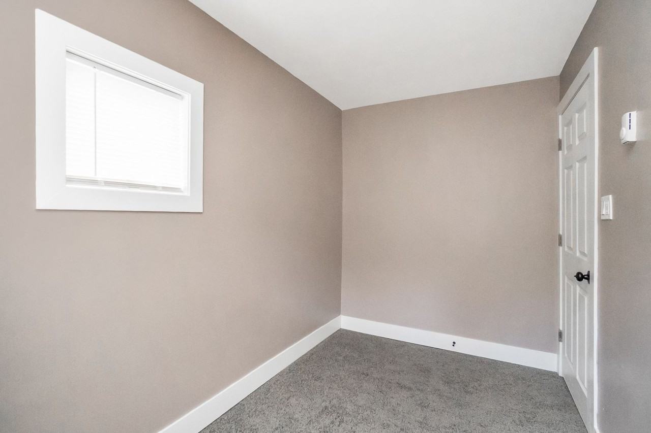 2269 Pennsylvania - Photo 7 of 35