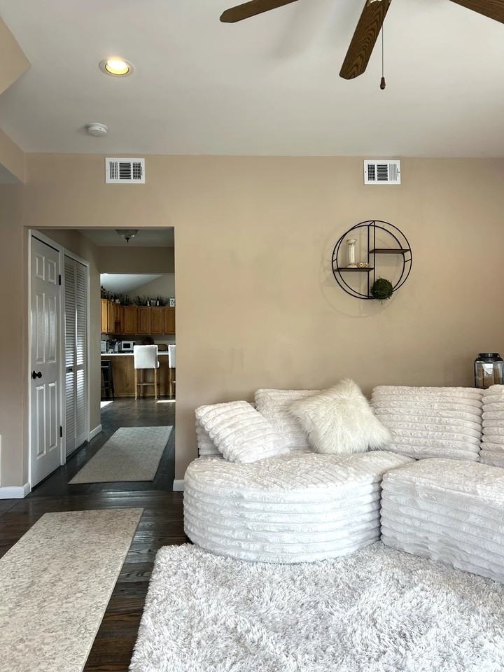 95 Ward Ave - Photo 7 of 21