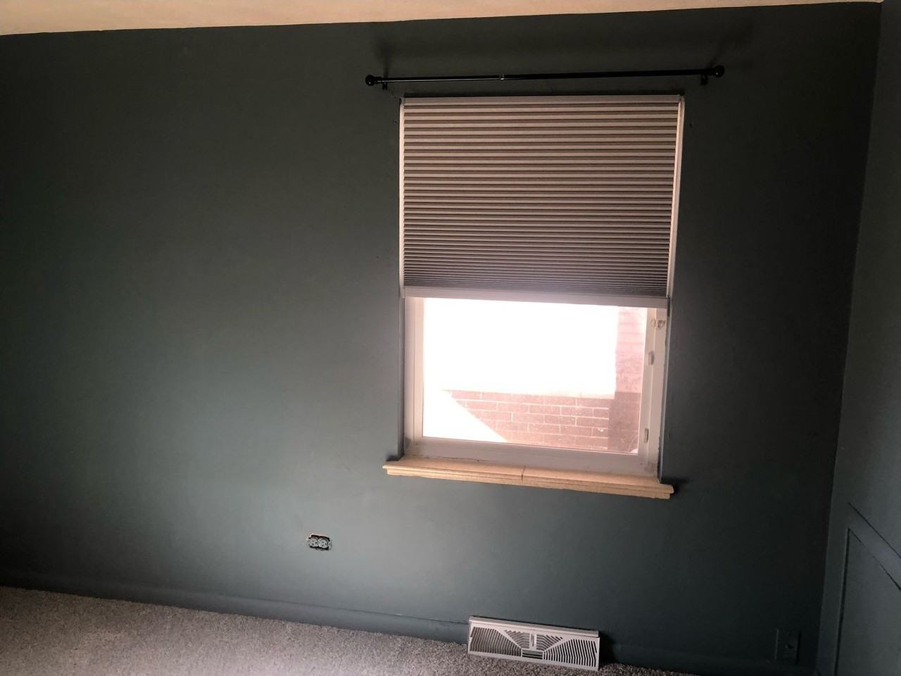 2414 N Vine St - Photo 6 of 19