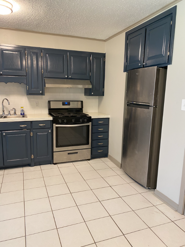 104 Duncan Cir - Photo 4 of 17