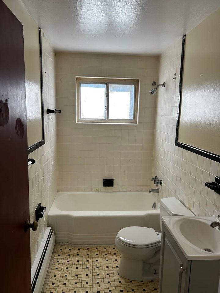 90 Catherine Street - Photo 4 of 8