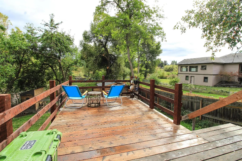 583 Baker Ave - Photo 6 of 31