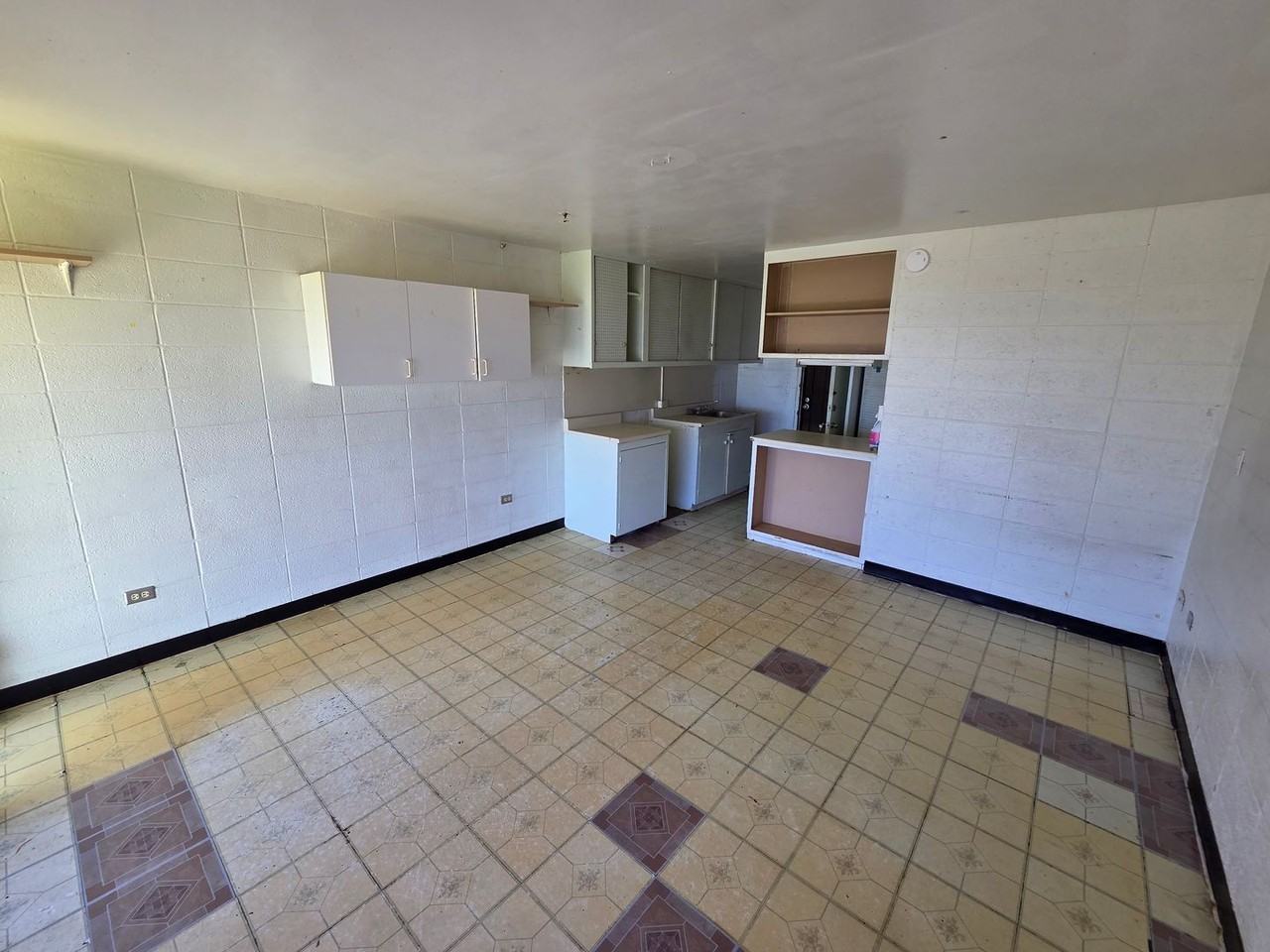 85-933 Bayview St #102 - Photo 3 of 13