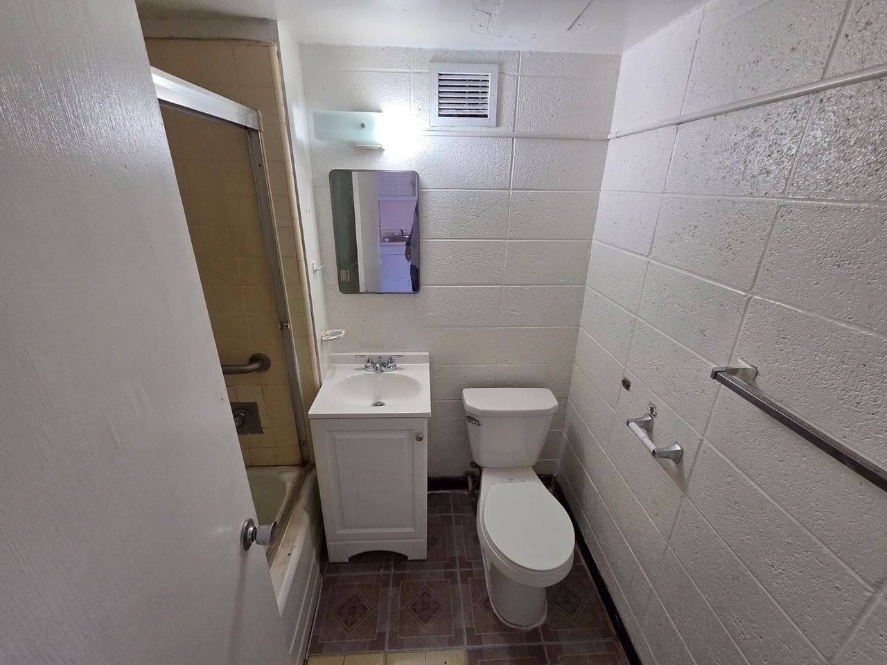 85-933 Bayview St #102 - Photo 4 of 13