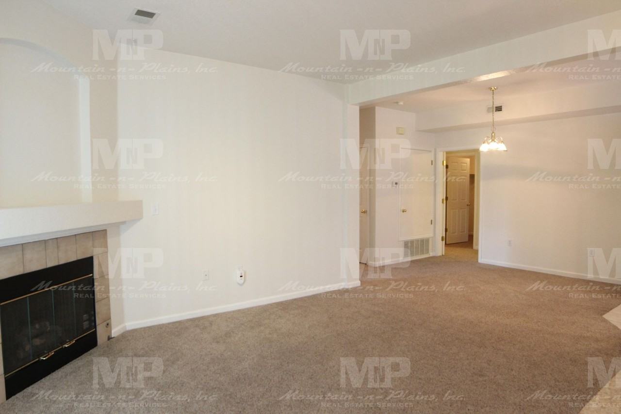 5225 White Willow Dr #C120 - Photo 4 of 15