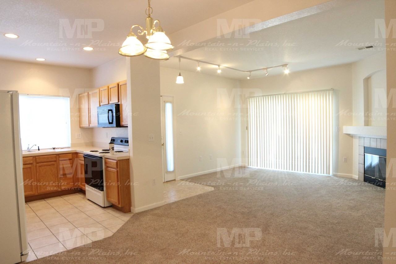 5225 White Willow Dr #C120 - Photo 5 of 15
