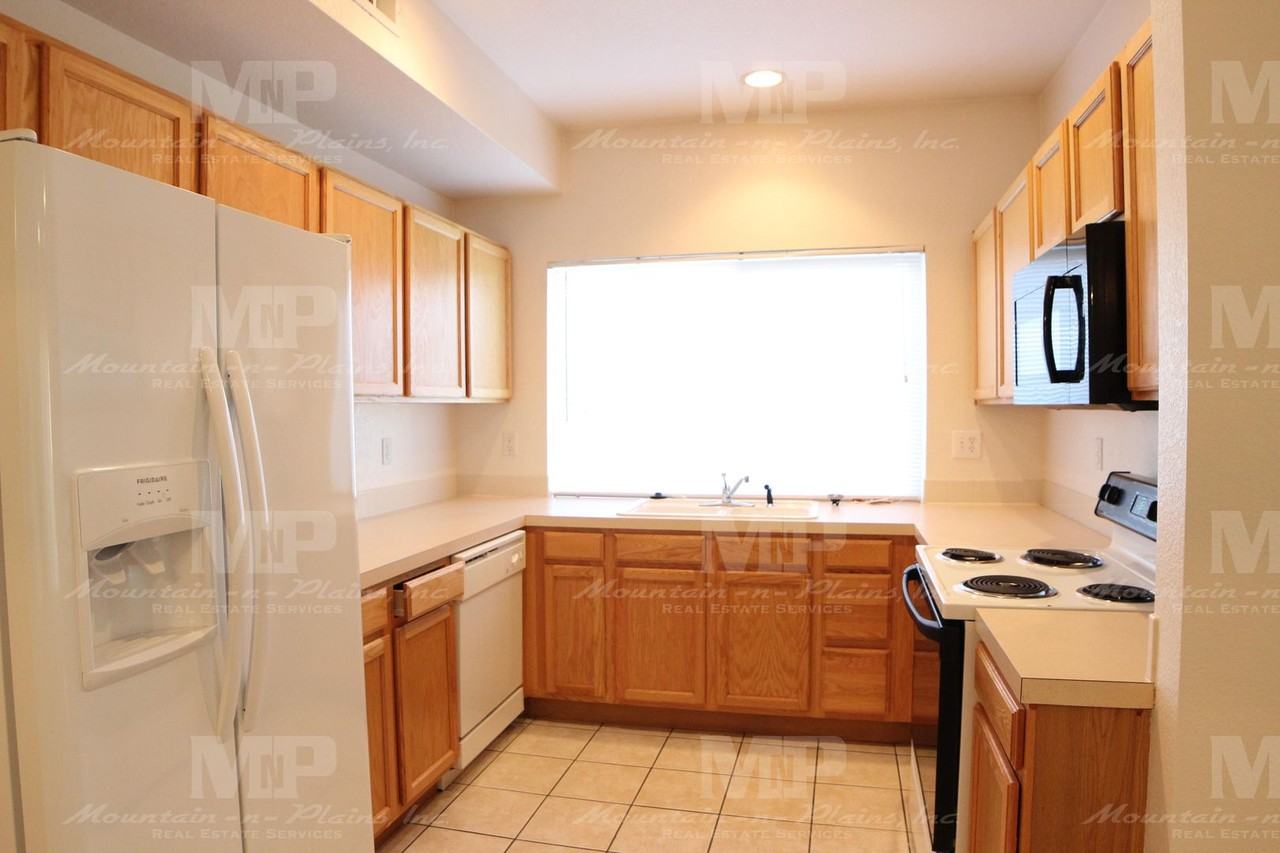 5225 White Willow Dr #C120 - Photo 6 of 15