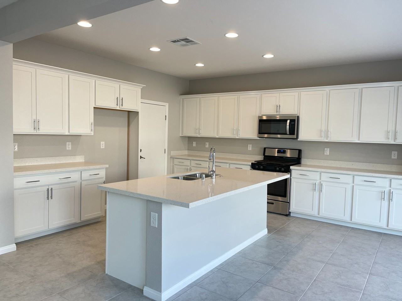 9936 Topaz Peak Ct - Photo 2 of 12