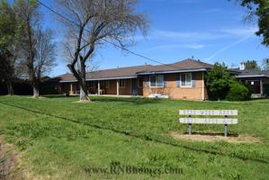 featured image of 2011 Bell Ave #B