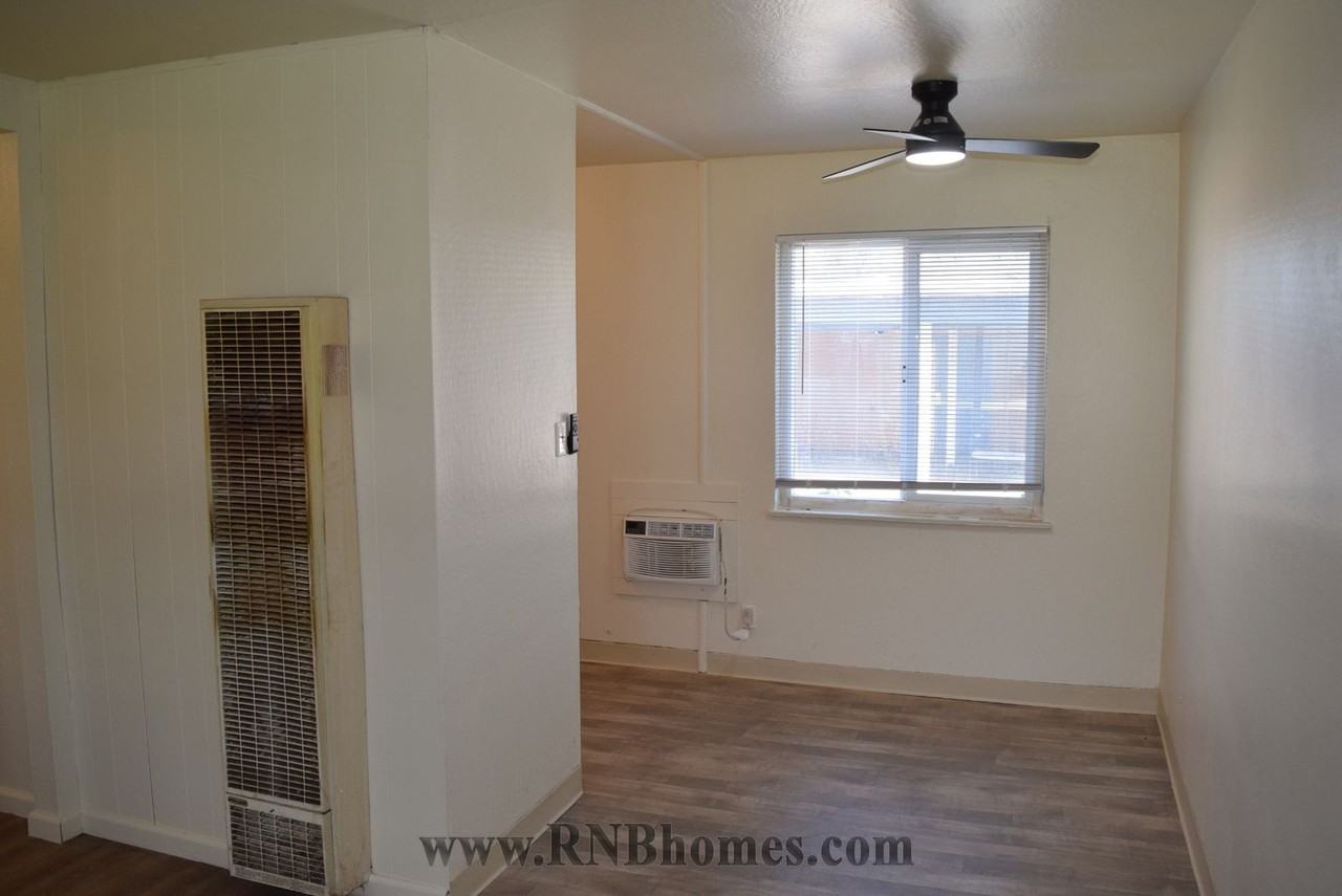 2011 Bell Ave #B - Photo 4 of 8