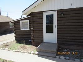 featured image of 755 W 2nd St #5