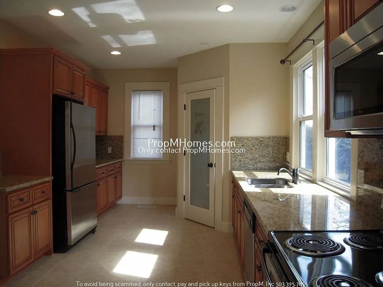 3736 Se Belmont St - Photo 4 of 12