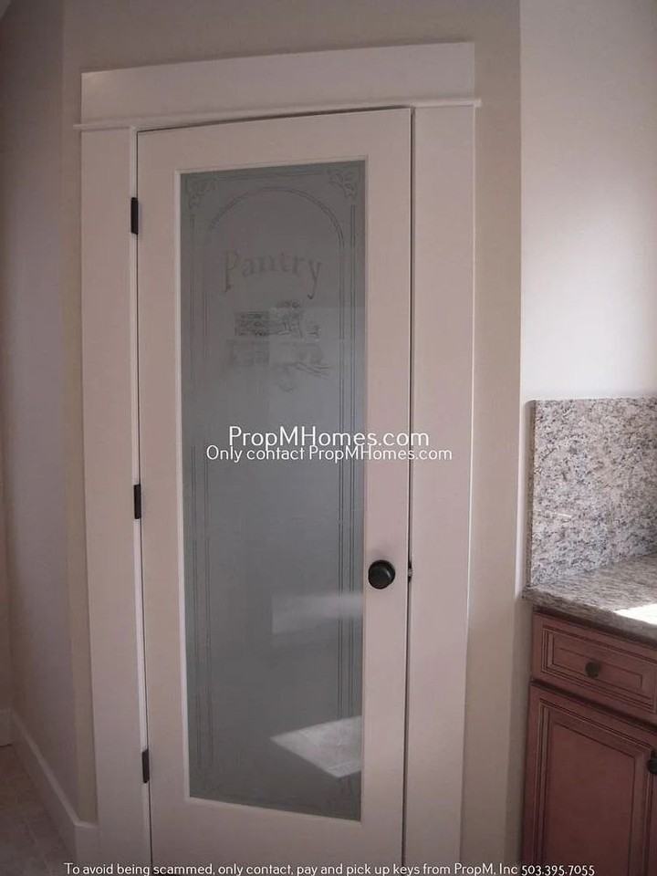 3736 Se Belmont St - Photo 6 of 12