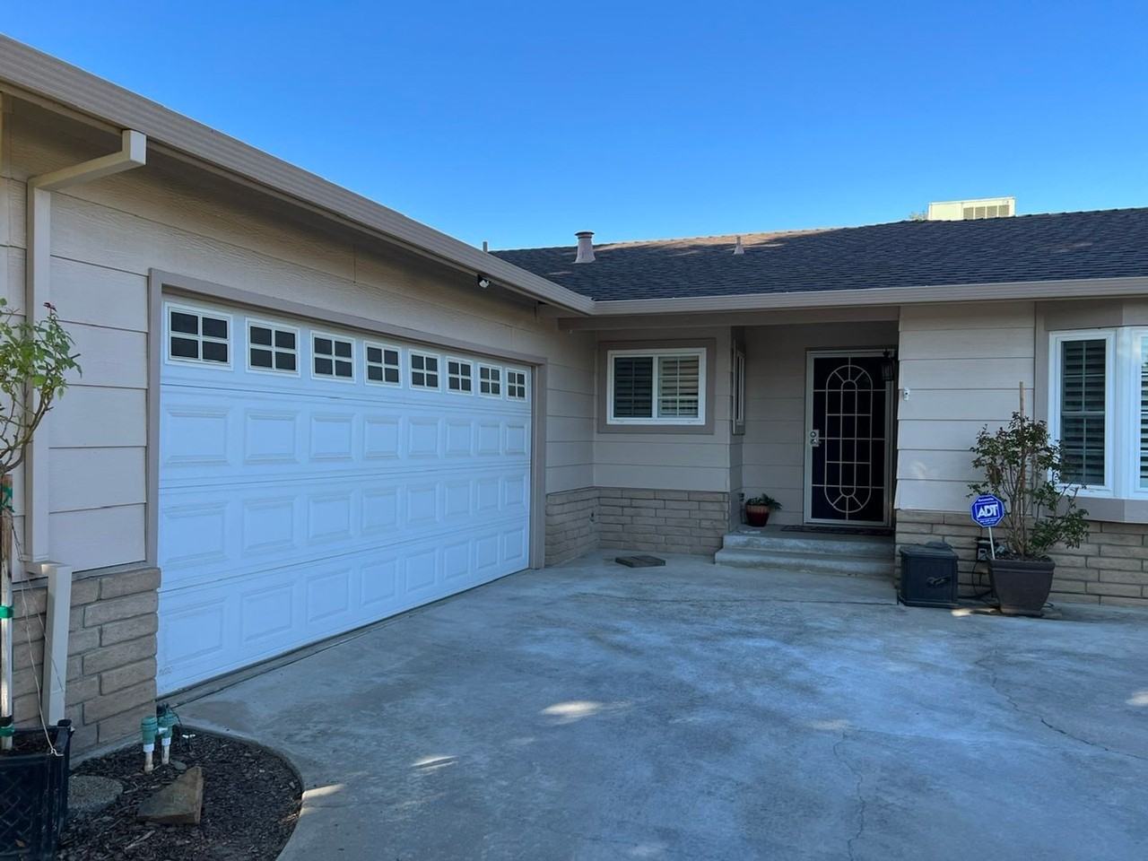 3841 Rexford Ct - Photo 2 of 28