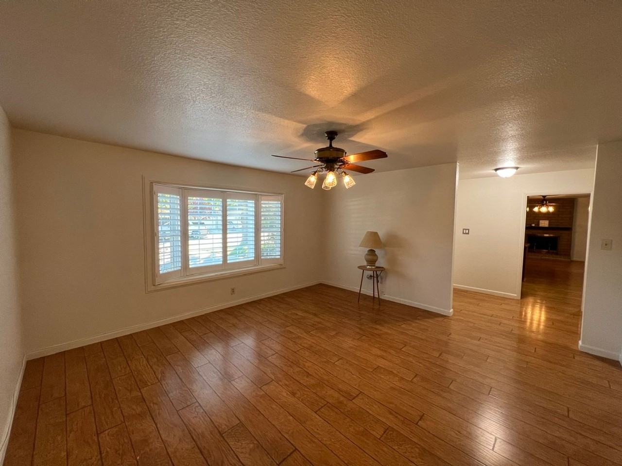 3841 Rexford Ct - Photo 6 of 28