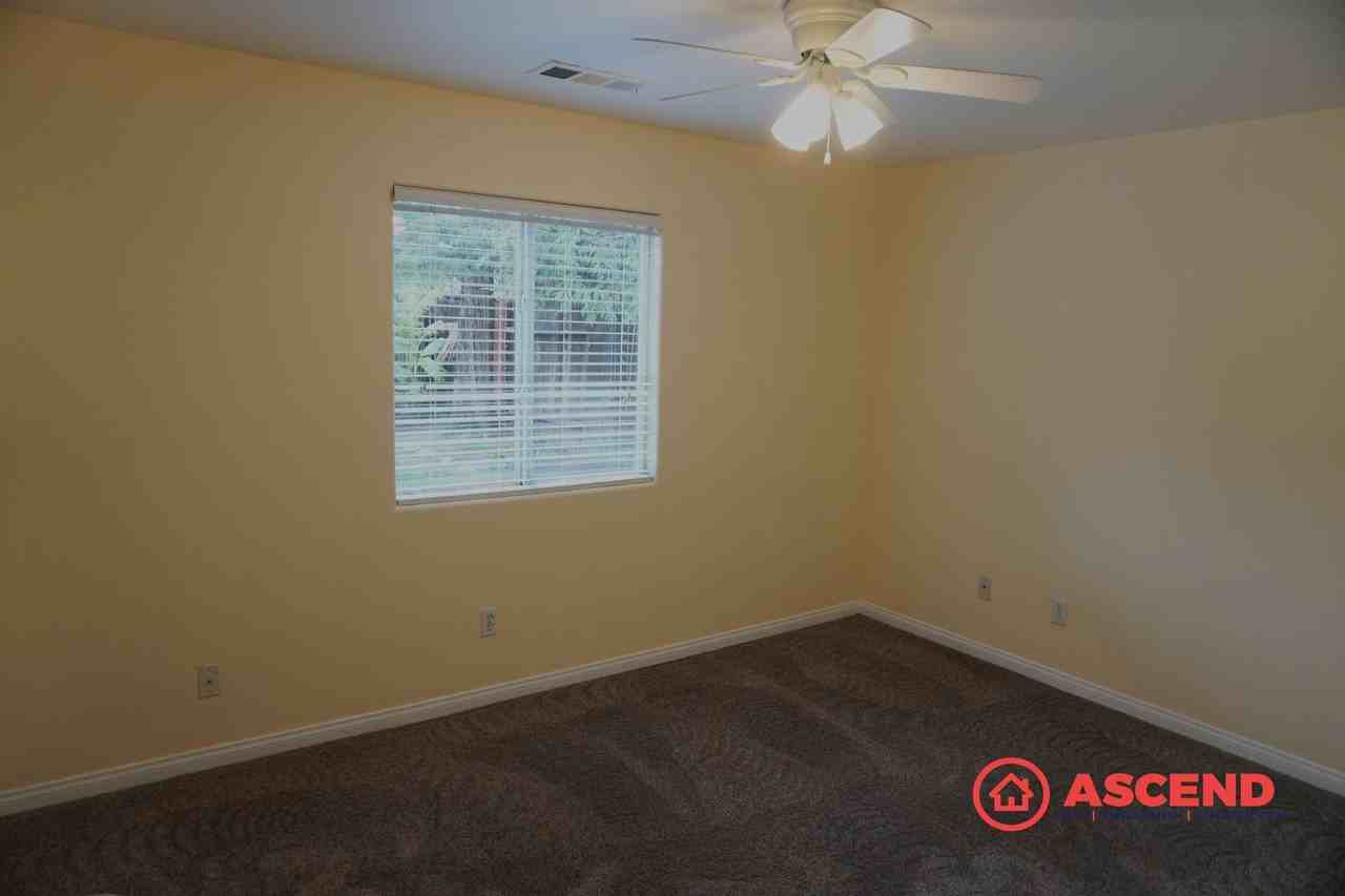 2928 Meadow Ridge Ave - Photo 7 of 20