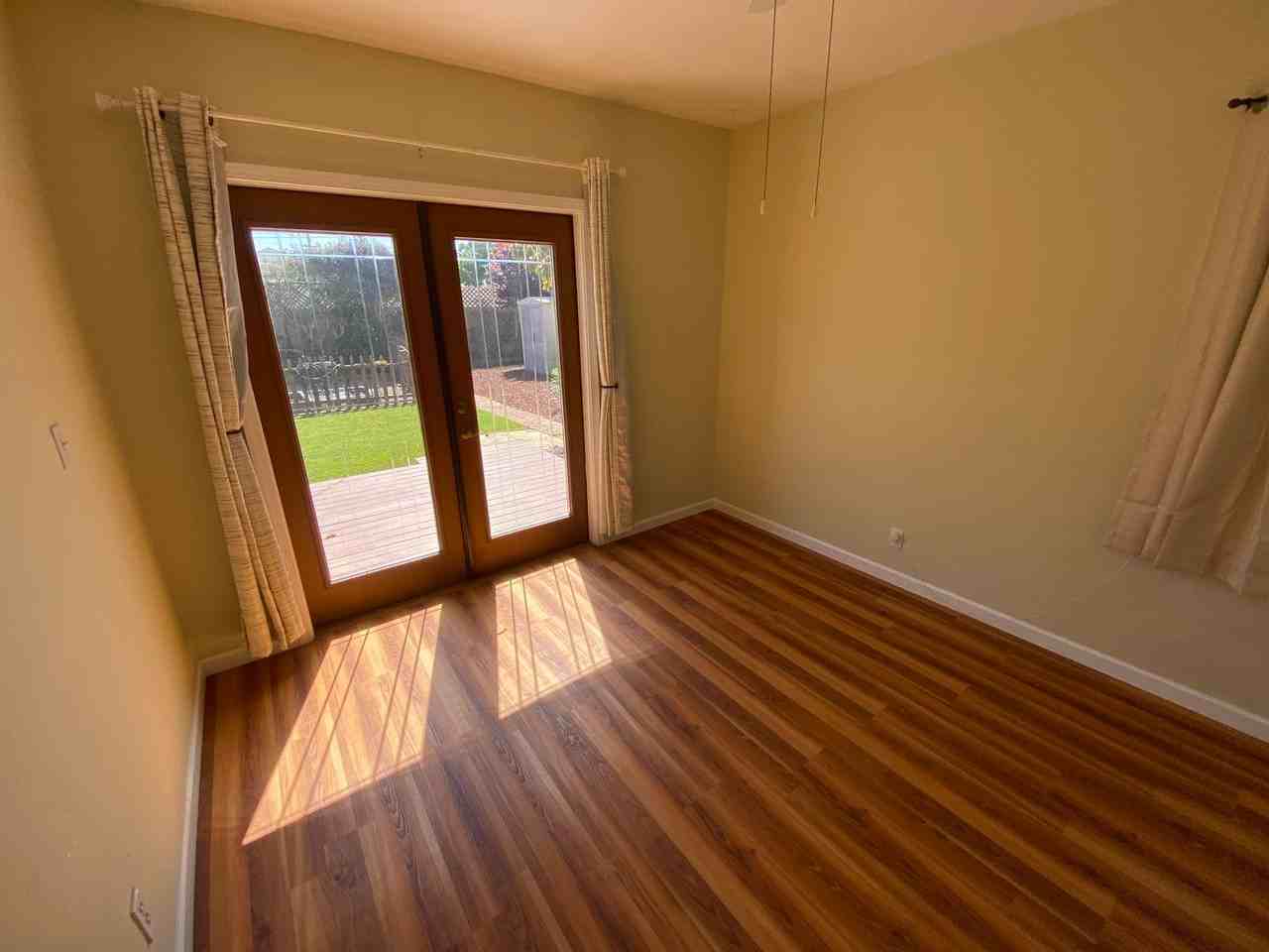 214 S Bonita St - Photo 5 of 12