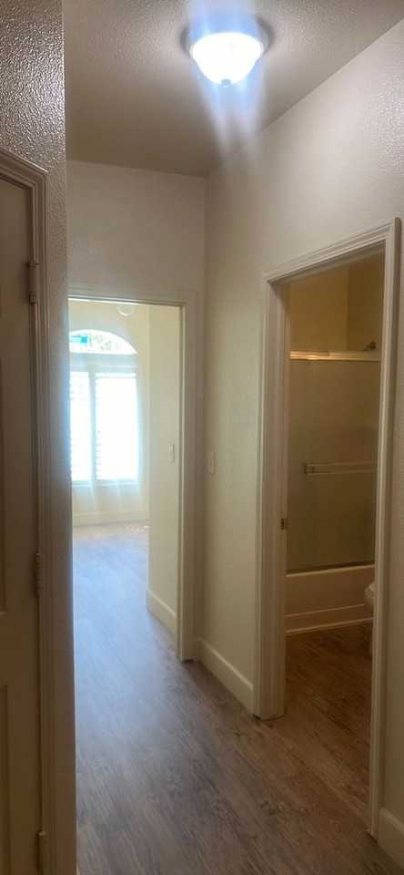 603 Gateway Dr - Photo 3 of 5