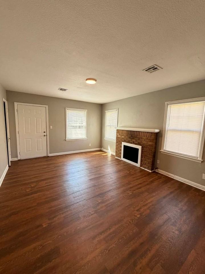 1727 S Porter Ave - Photo 3 of 17