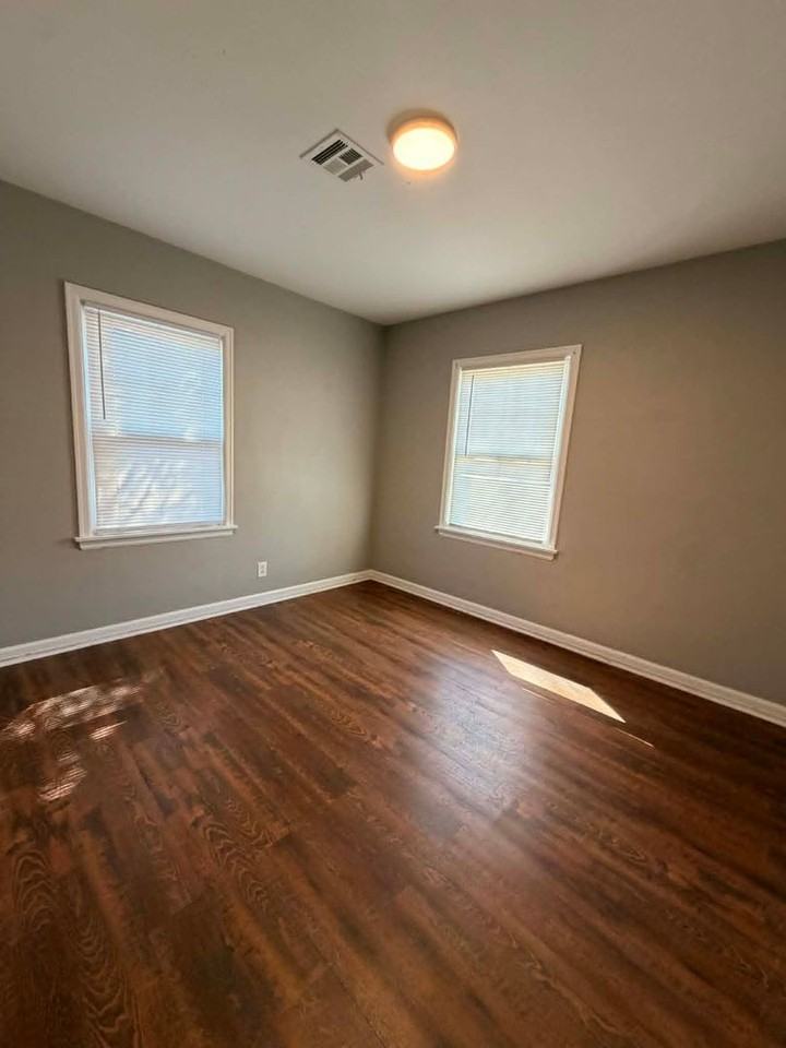 1727 S Porter Ave - Photo 7 of 17