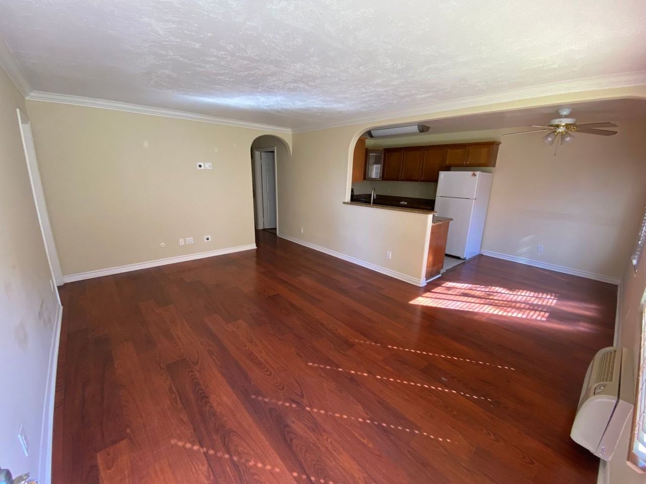 792 Avocado Ave - Photo 5 of 27