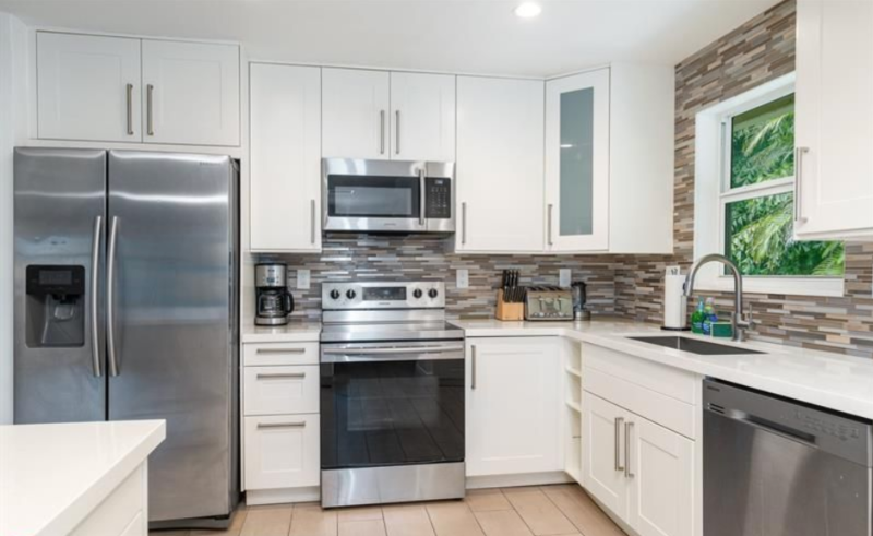 2409 Ne 22nd Ter - Photo 5 of 33