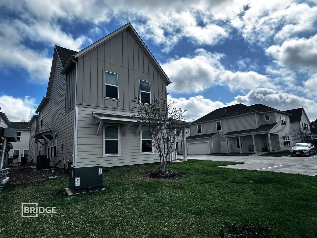 340 Huisache St - Photo 2 of 14