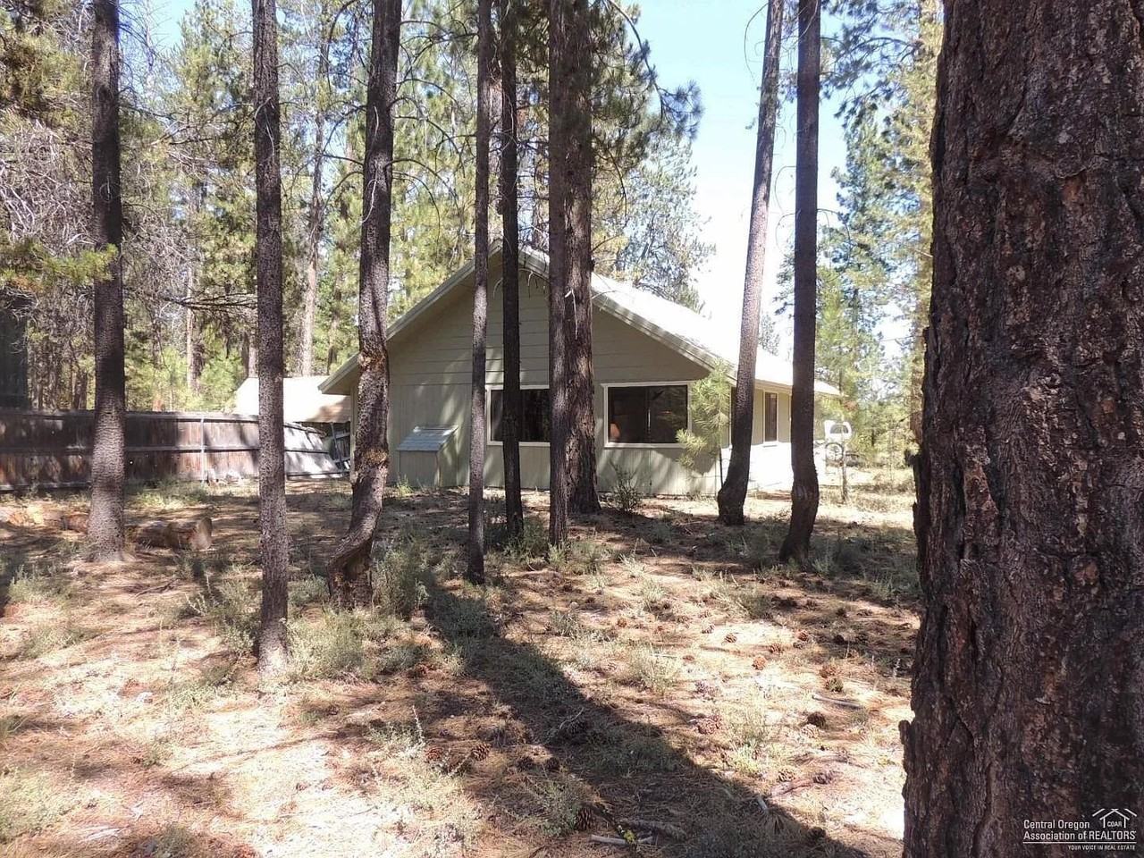 150337 Tigard St - Photo 3 of 17