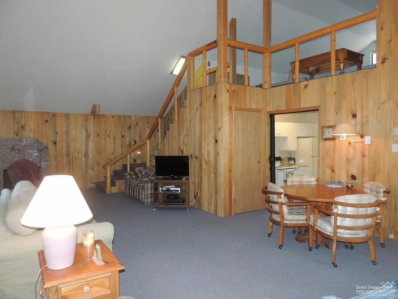 150337 Tigard St - Photo 4 of 17