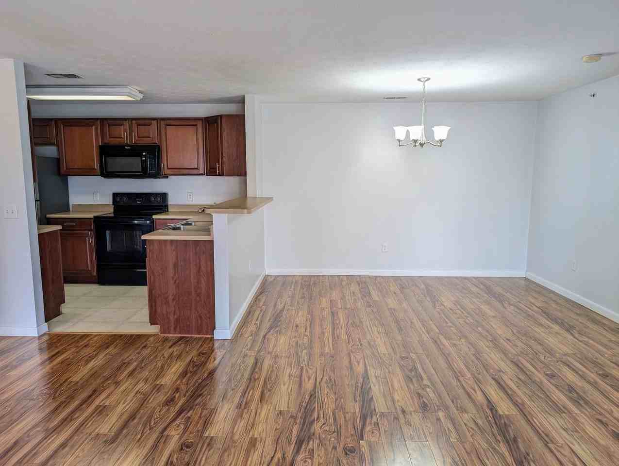 3045 Westminster Dr #206 - Photo 6 of 27