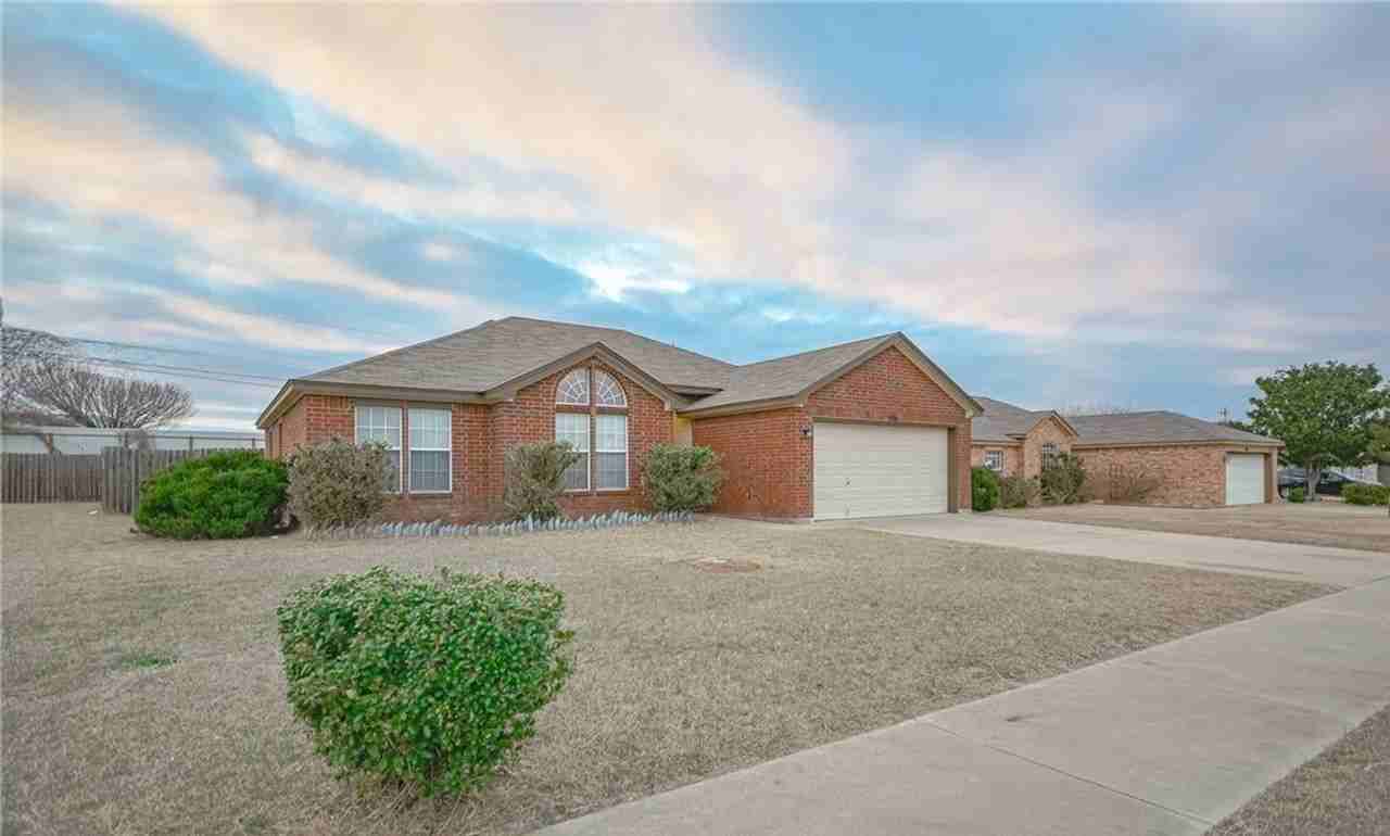 3109 Rampart Loop - Photo 2 of 15