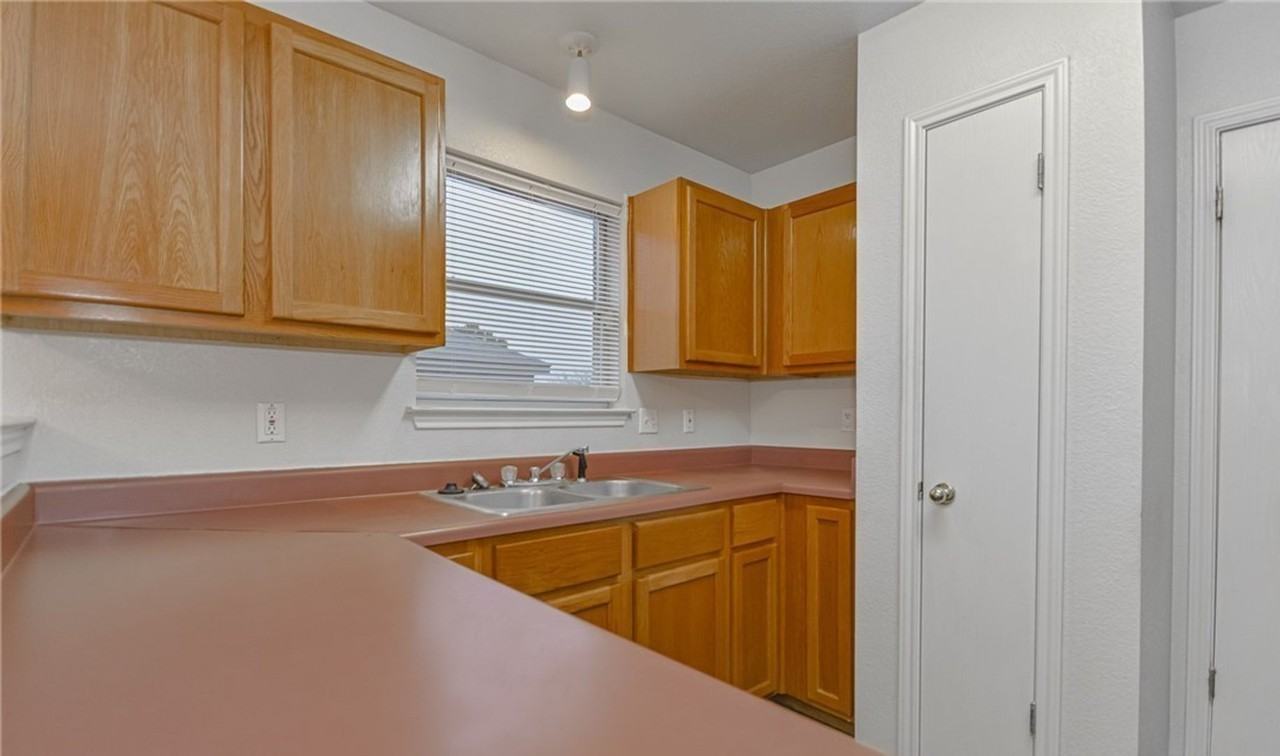 3109 Rampart Loop - Photo 5 of 15