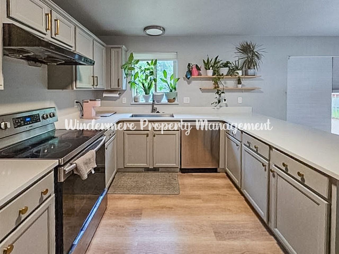 2715 Maryland Way E - Photo 6 of 19